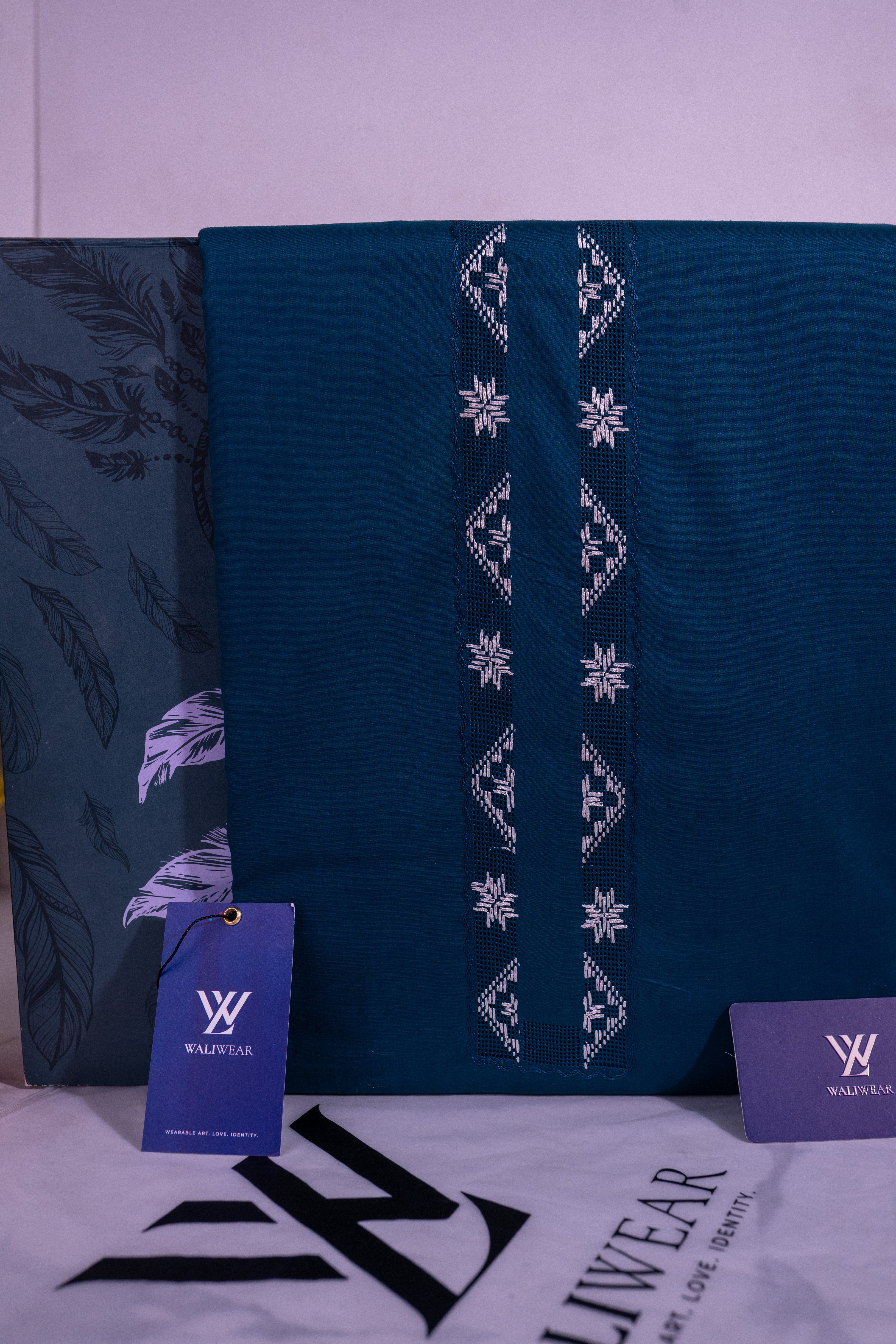 Noorast – Deep Teal